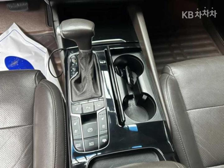 Kia K7 2.2 Diesel Prestige 10