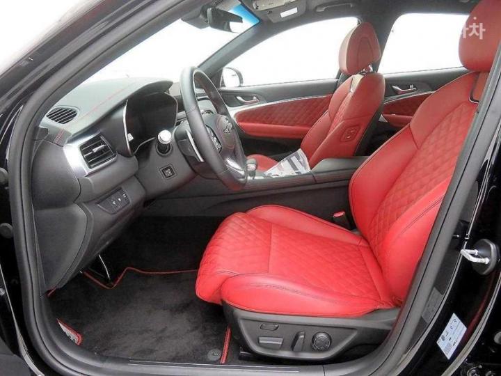 Genesis G70 3.3T Sport Package 7