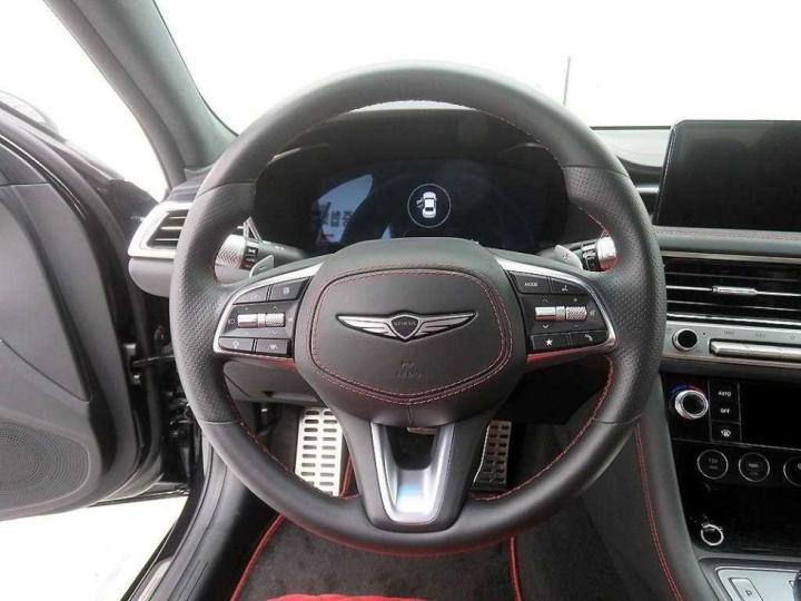 Genesis G70 3.3T Sport Package 10