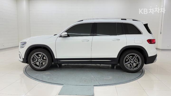 Mercedes-Benz GLB-Class X247 GLB250 4Matic 3