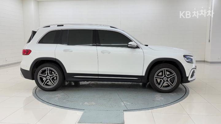 Mercedes-Benz GLB-Class X247 GLB250 4Matic 7