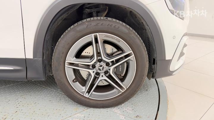 Mercedes-Benz GLB-Class X247 GLB250 4Matic 10