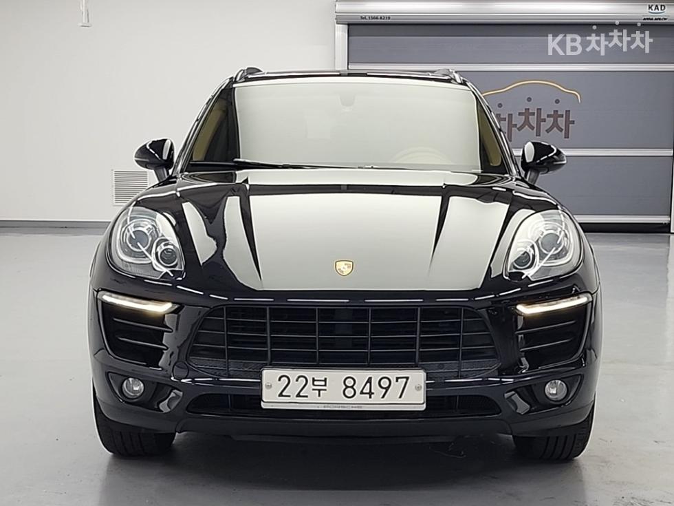 2015 - porsche macan