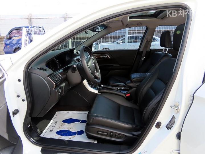 Honda Accord Hybrid 2.0 6