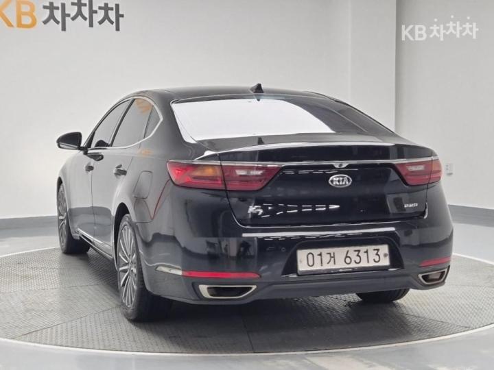 Kia K7 2.2 Diesel Limited 3
