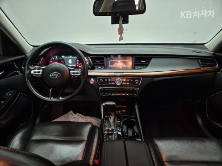 Kia K7 2.2 Diesel Limited 8