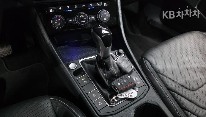 Volkswagen Jetta The 1.5 TSI Prestige 10