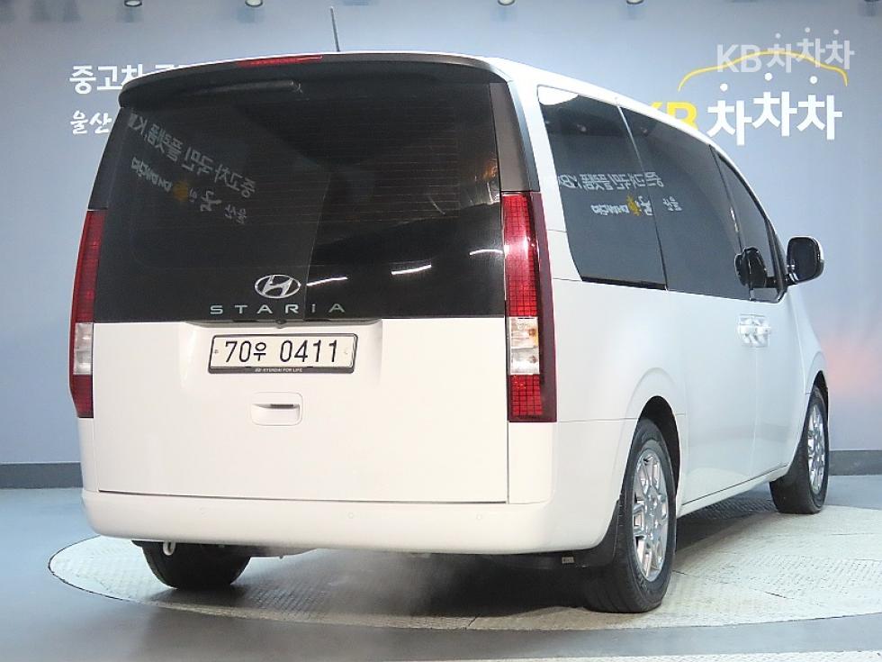 Hyundai Staria — miniaturë 2