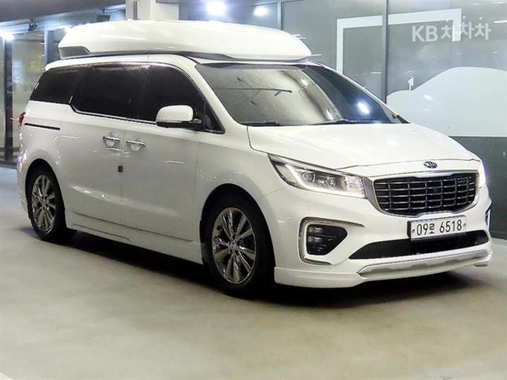Kia Carnival High Limousine 3.3 Gasoline President