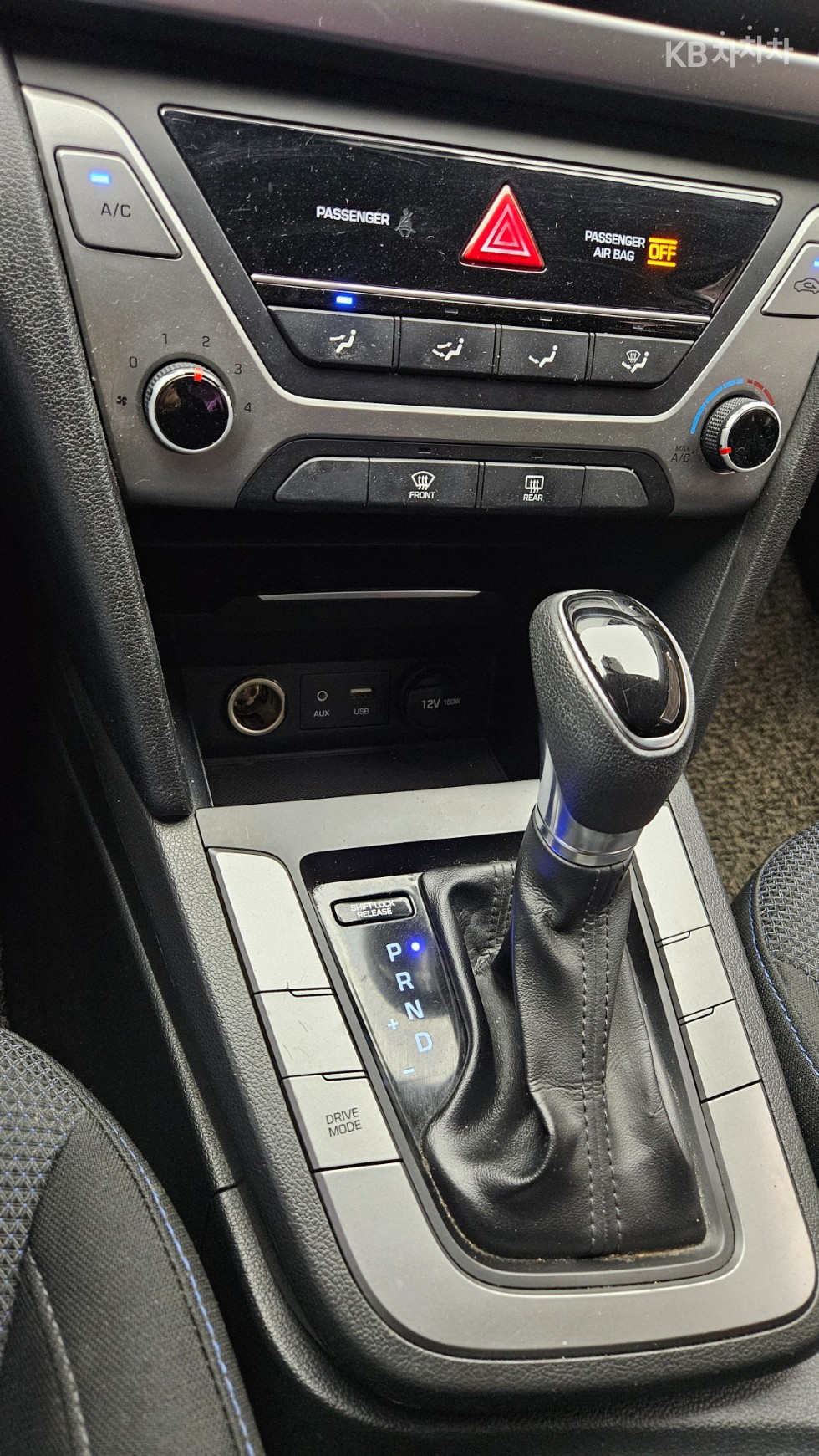 Hyundai Avante — miniaturë 15