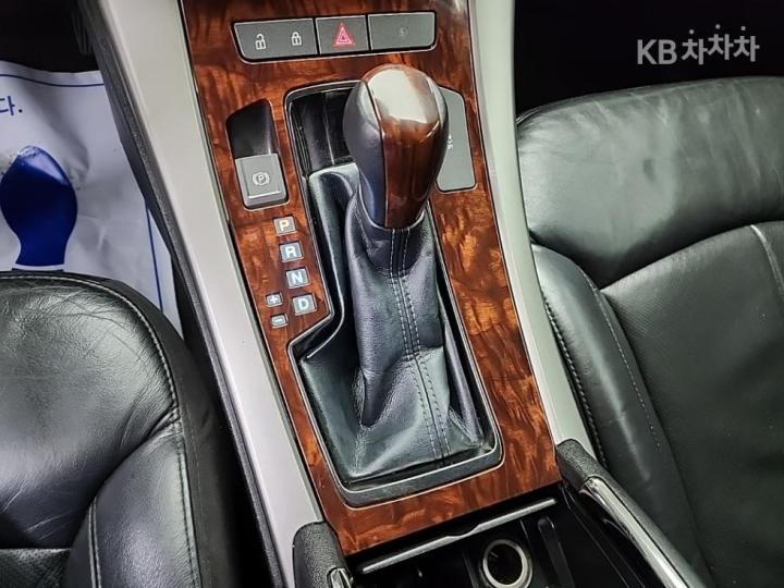 Chevrolet Alpheon EL240 Premium 9