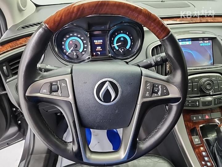 Chevrolet Alpheon EL240 Premium 10