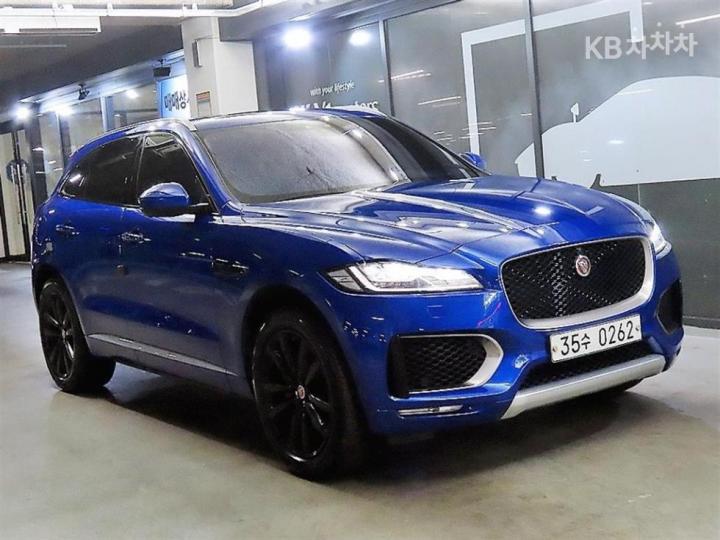 Jaguar F-PACE 30d FIRST EDITION