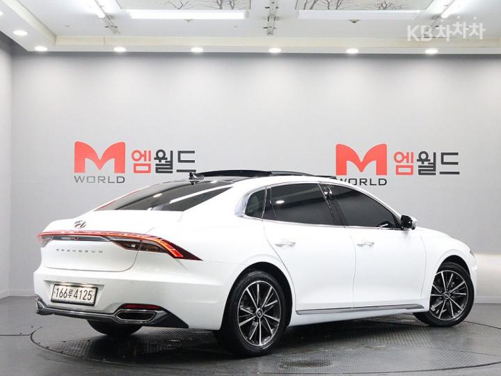 Hyundai Grandeur 2.5 LeBlanc 5