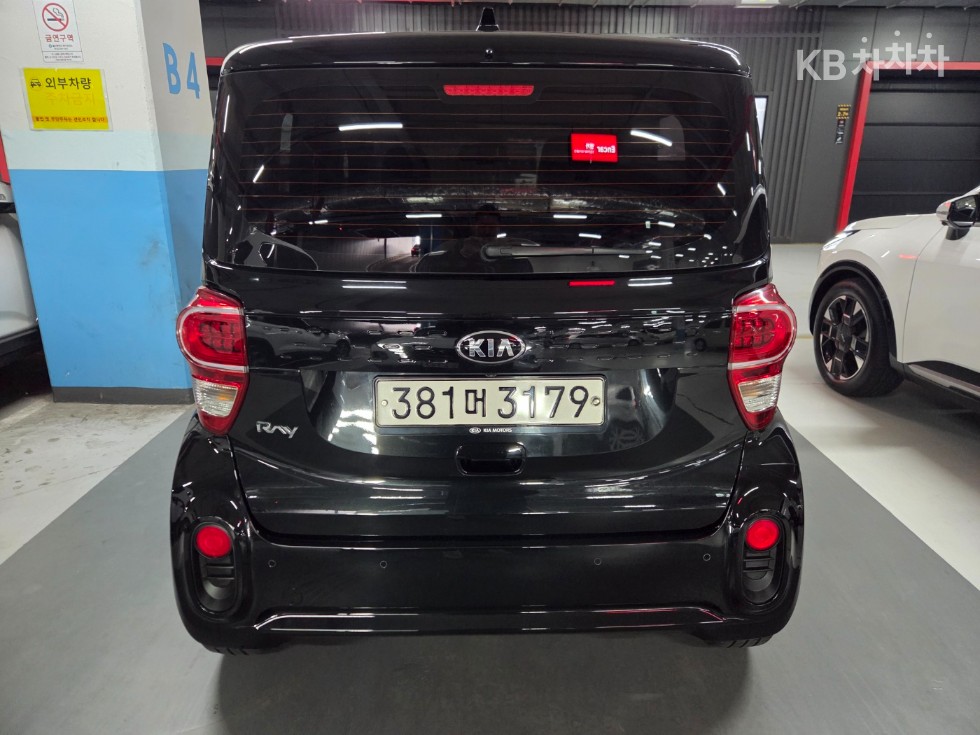 2021 - kia ray
