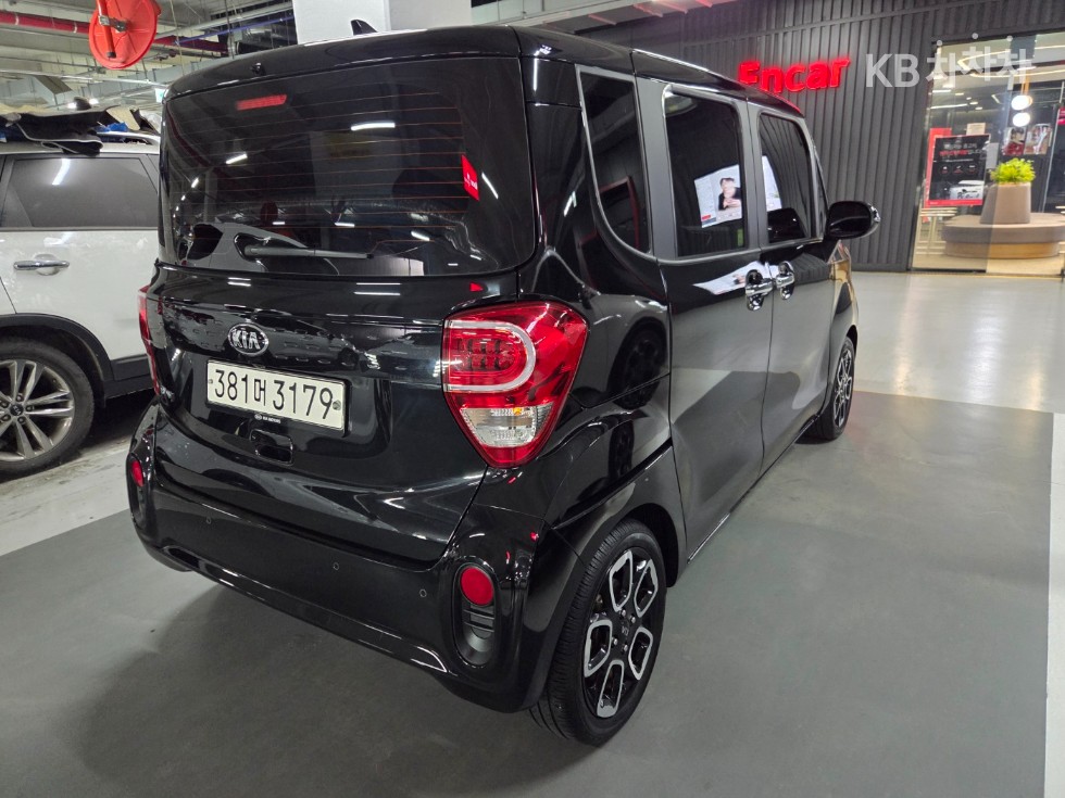 2021 - kia ray