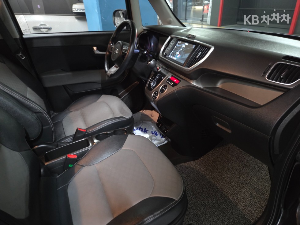 2021 - kia ray
