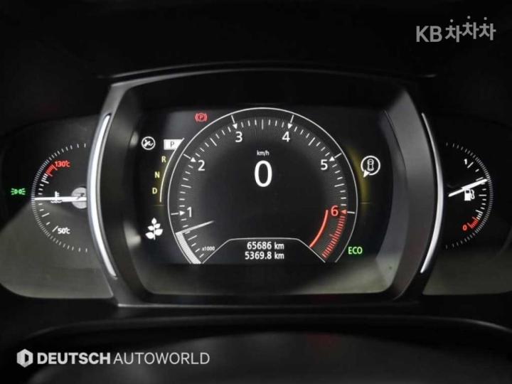 Renault QM6 2.0 LPe 2WD LE 9