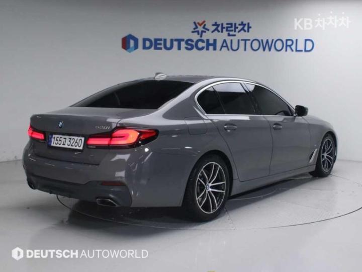 BMW 5 Series G30 520i M Sport 3