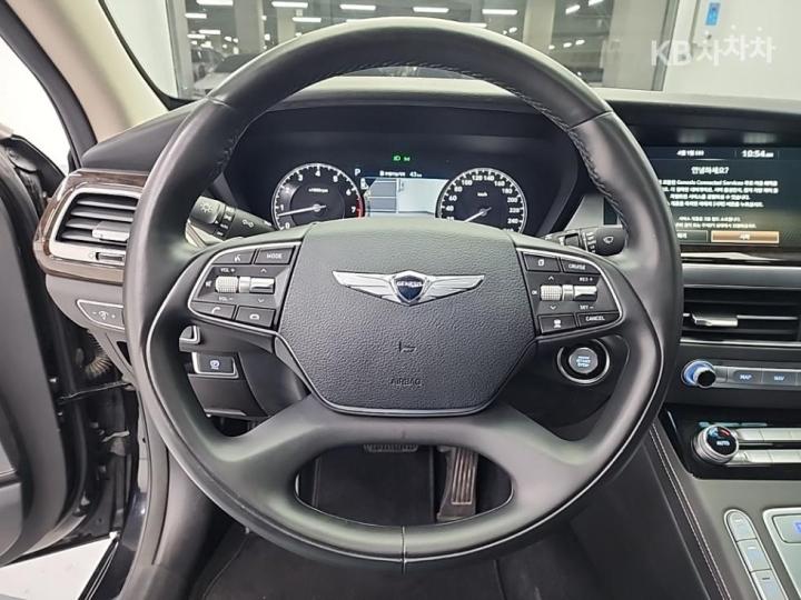 Genesis G90 3.8 GDi AWD Luxury 10