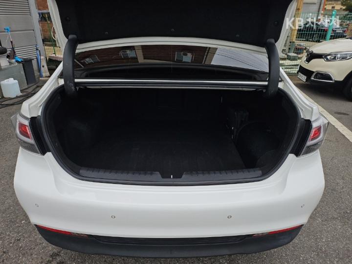 Hyundai Sonata LF Hybrid 2.0 HEV Modern 8