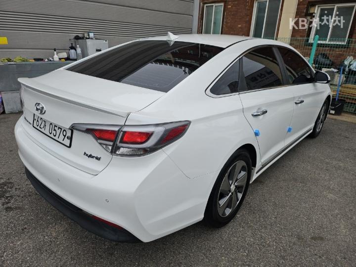 Hyundai Sonata LF Hybrid 2.0 HEV Modern 5