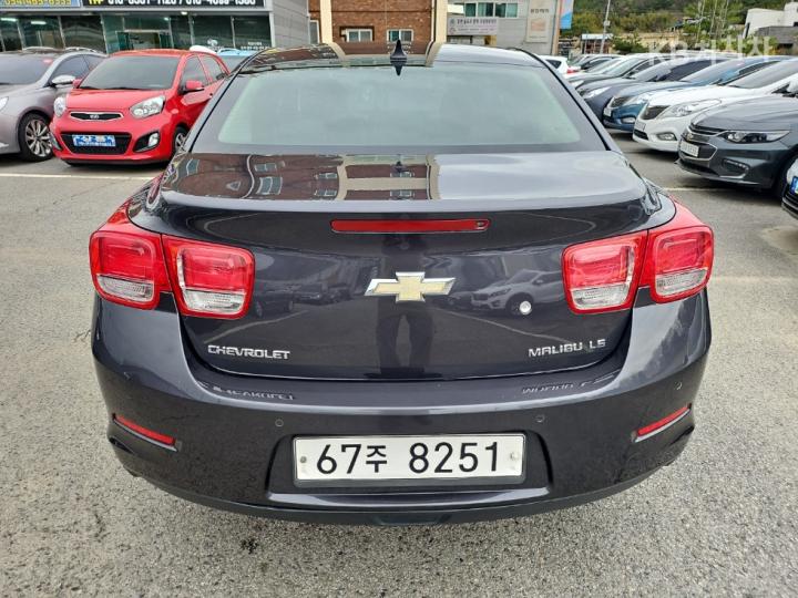 Chevrolet Malibu LPGi 2.0 LS Deluxe Pack 4