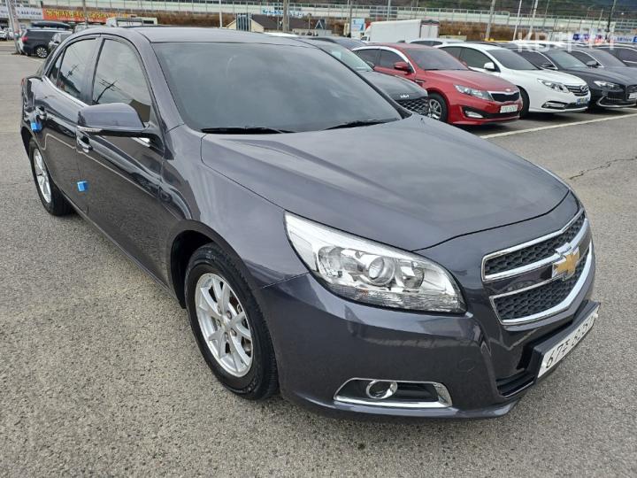 Chevrolet Malibu LPGi 2.0 LS Deluxe Pack 9