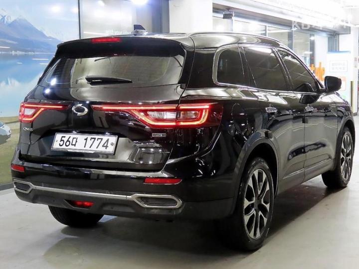 Renault QM6 2.0 2WD RE Signature 5