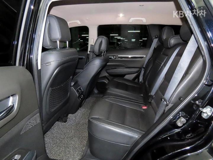 Renault QM6 2.0 2WD RE Signature 8