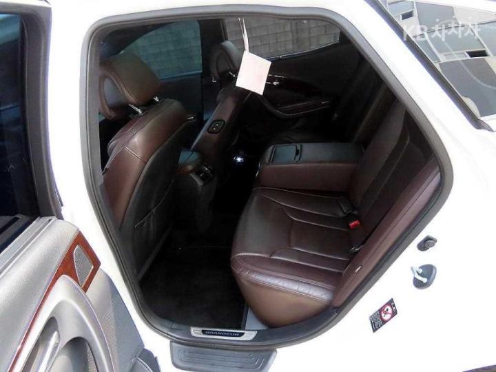 Hyundai Grandeur HG HG220 Diesel Premium 7