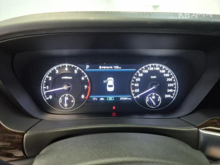 Genesis G90 3.8 GDi AWD Premium Luxury 7