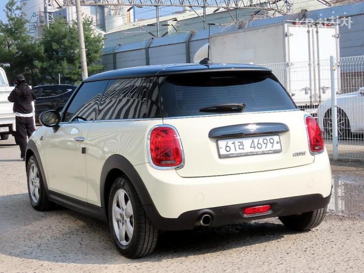 Mini Cooper 1.6 Base Type 4