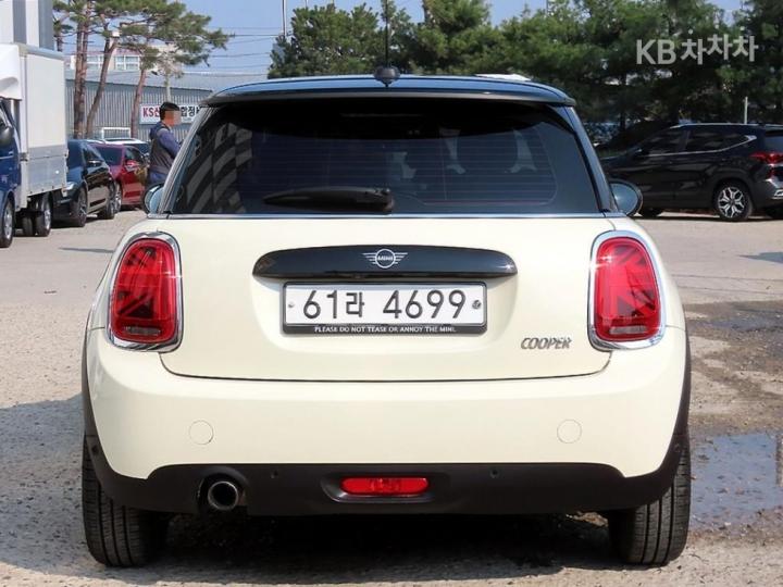 Mini Cooper 1.6 Base Type 5