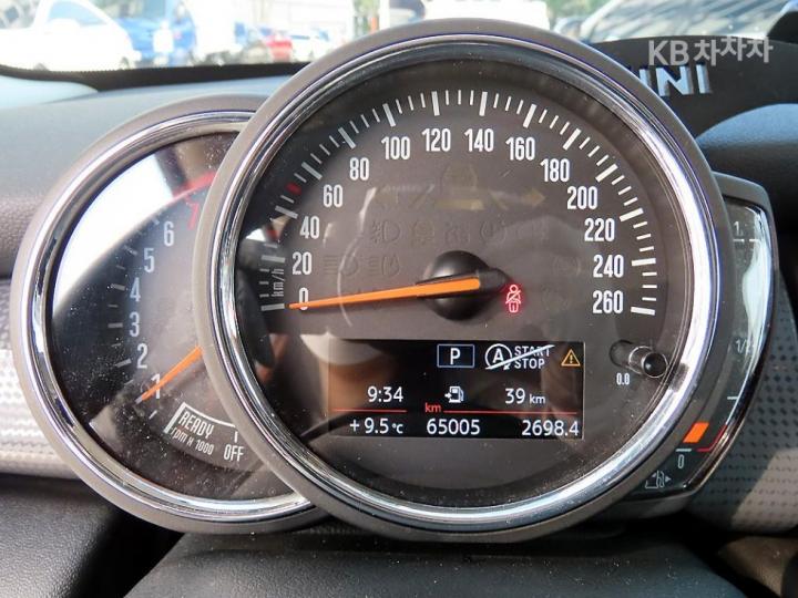 Mini Cooper 1.6 Base Type 10