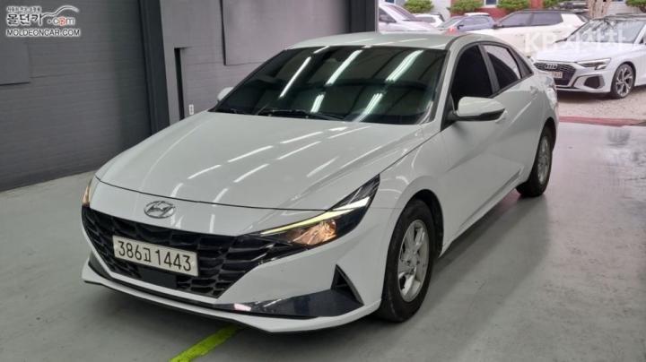 Hyundai Avante CN7 1.6 LPi Smart