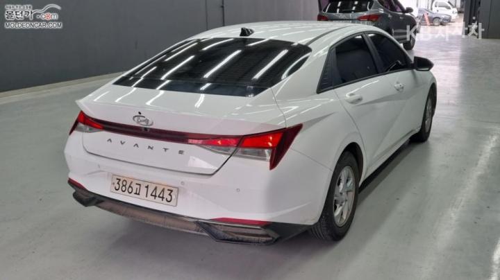 Hyundai Avante CN7 1.6 LPi Smart 3