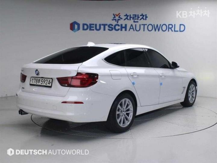 BMW 3 Series GranTurismo GT 320d F34 xDrive Premium 3