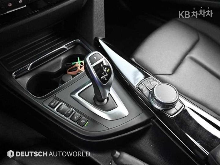 BMW 3 Series GranTurismo GT 320d F34 xDrive Premium 10