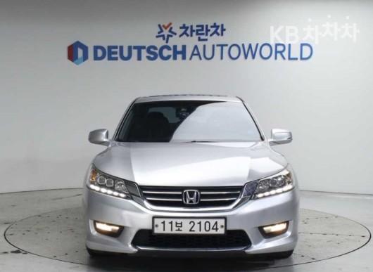 Honda Accord 2.4 Sedan 2008-2012 4