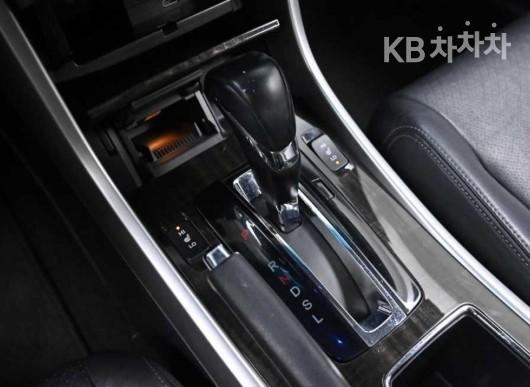 Honda Accord 2.4 Sedan 2008-2012 10