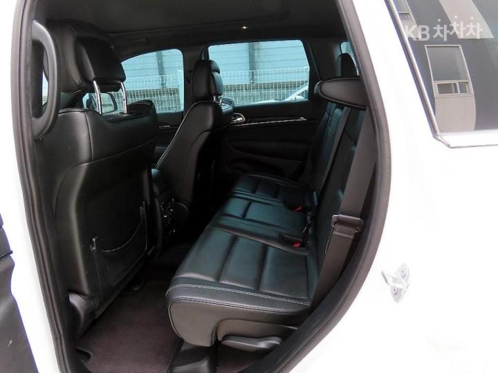 Jeep Cherokee Grand New 3.6 V6 Overland WK2 7