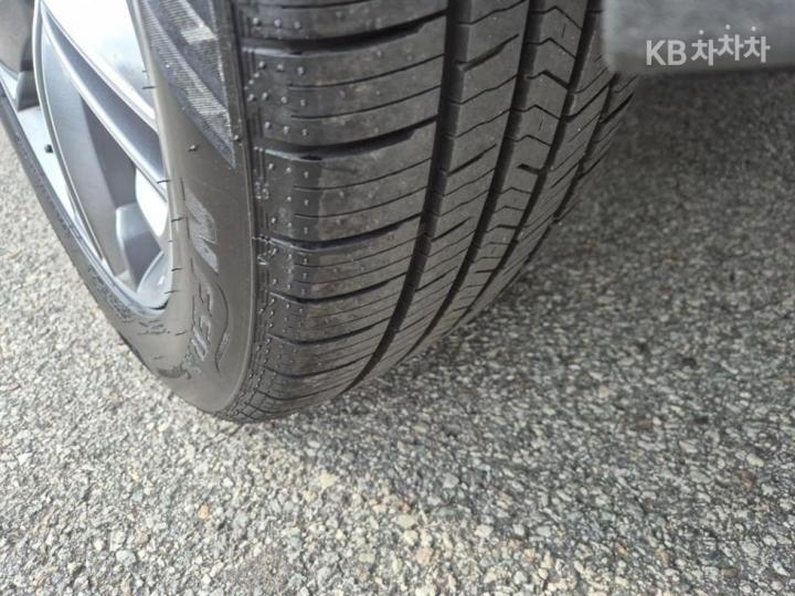 Hyundai Maxcruz Diesel e-VGT R2.2 2WD Exclusive 8