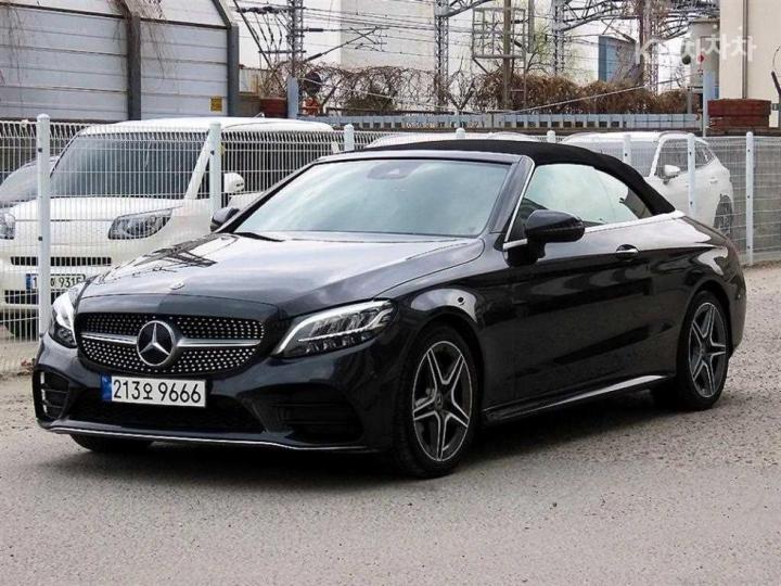 Mercedes-Benz C-Class C200 Cabriolet 3
