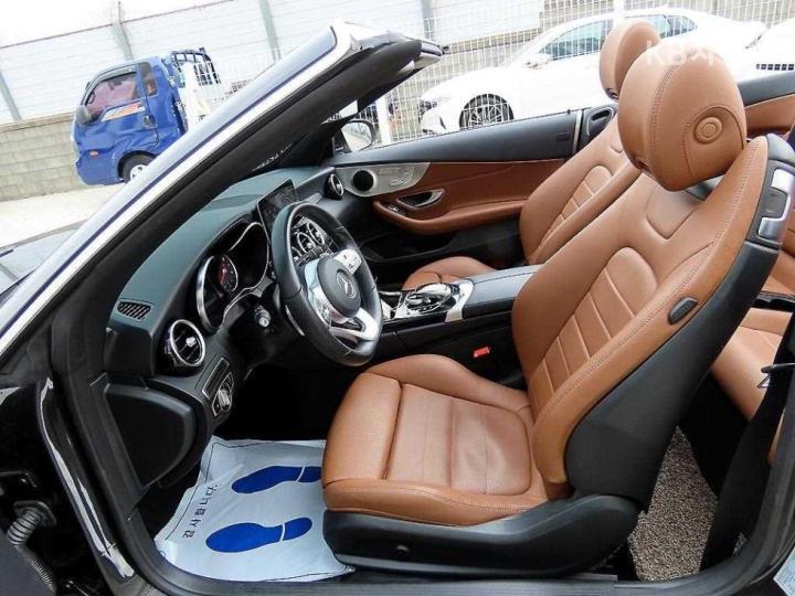 Mercedes-Benz C-Class C200 Cabriolet 9