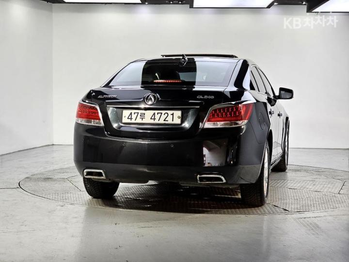 Chevrolet Alpheon CL240 Premium 4