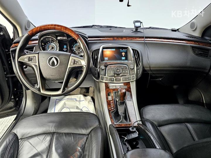 Chevrolet Alpheon CL240 Premium 6