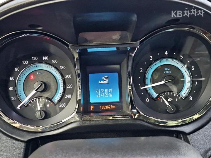 Chevrolet Alpheon CL240 Premium 8