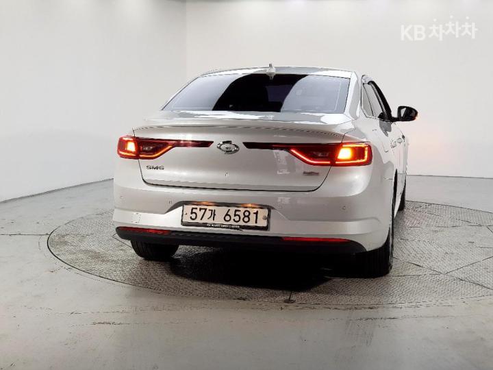 Renault SM6 1.5 dCi SE 4