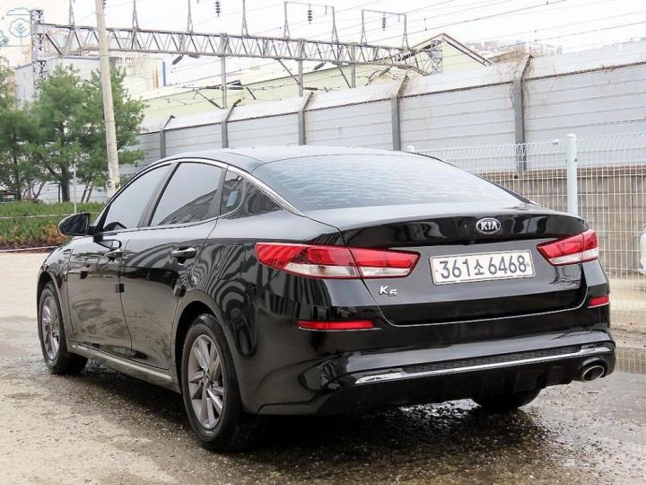 Kia K5 2.0 LPI Prestige 4